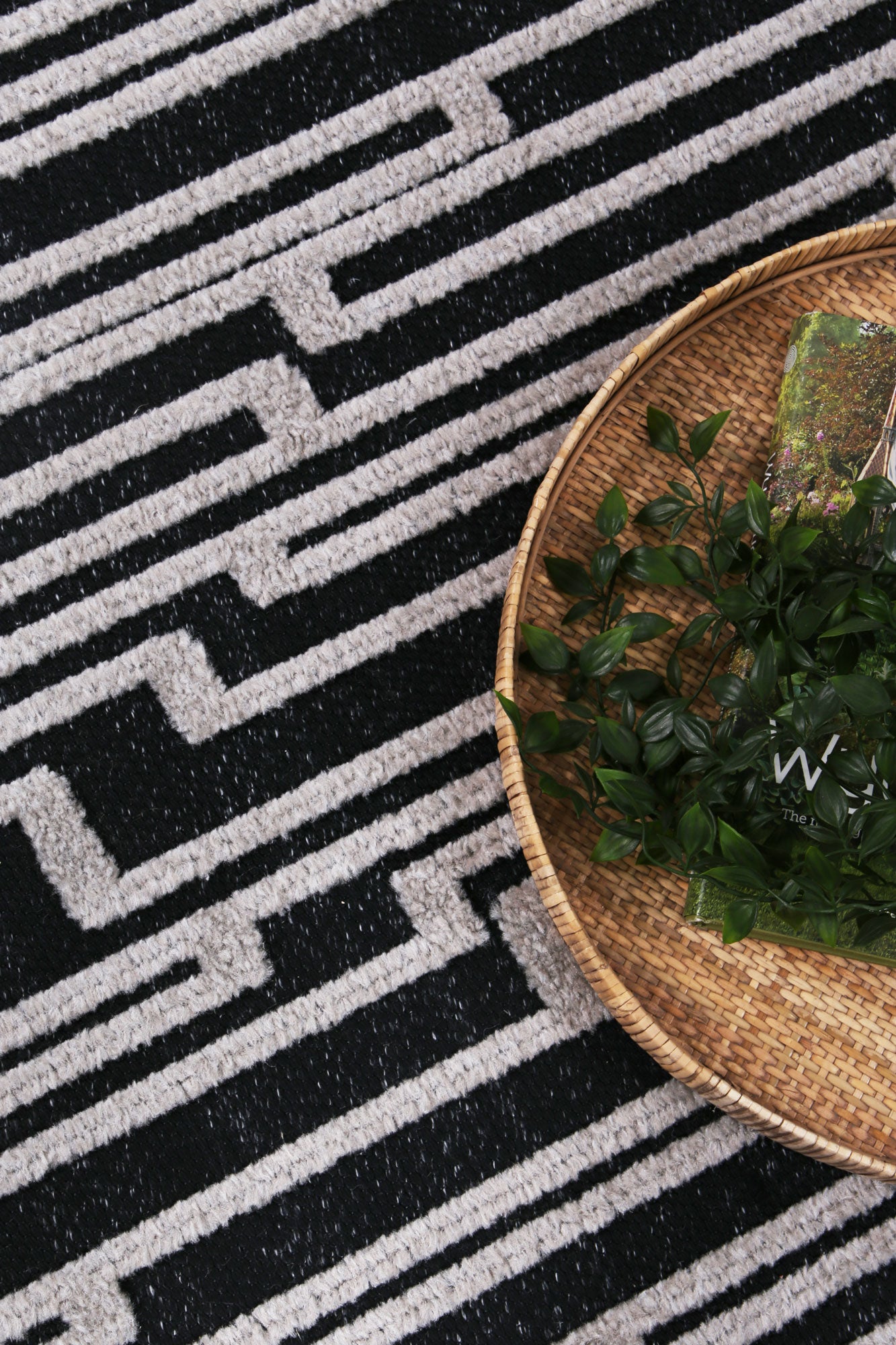 Ares Arcadia Geomteric Black and White Rug